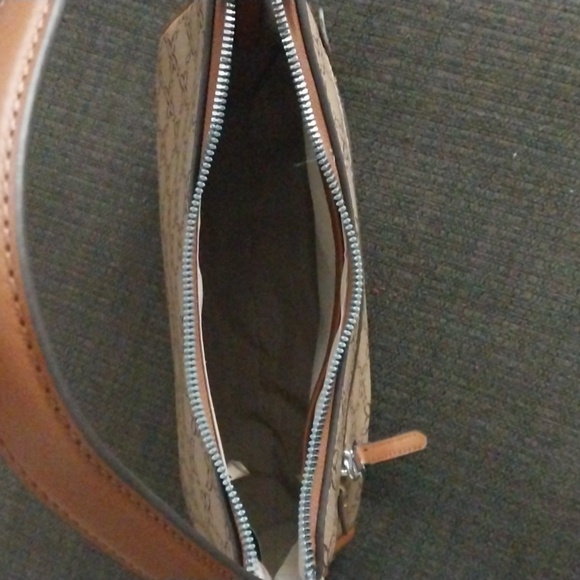 Purse - Picture 4 of 10
